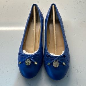 Talbots-New- never worn- Penelope Charm shoes.  Blueberry Size 8 M